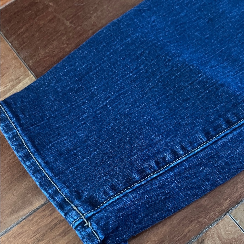 Old Navy Indigo Straight Jeans - Picture 6 of 8
